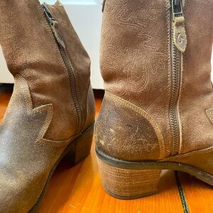 OluKai Western Leather Ankle Boot